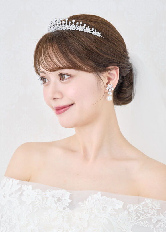 JT28 結婚式　ジルコニア　挙式　ウェディング　ビジュー　プリンセス　王冠　ダイヤモンド風　大きめティアラ 2枚目の画像