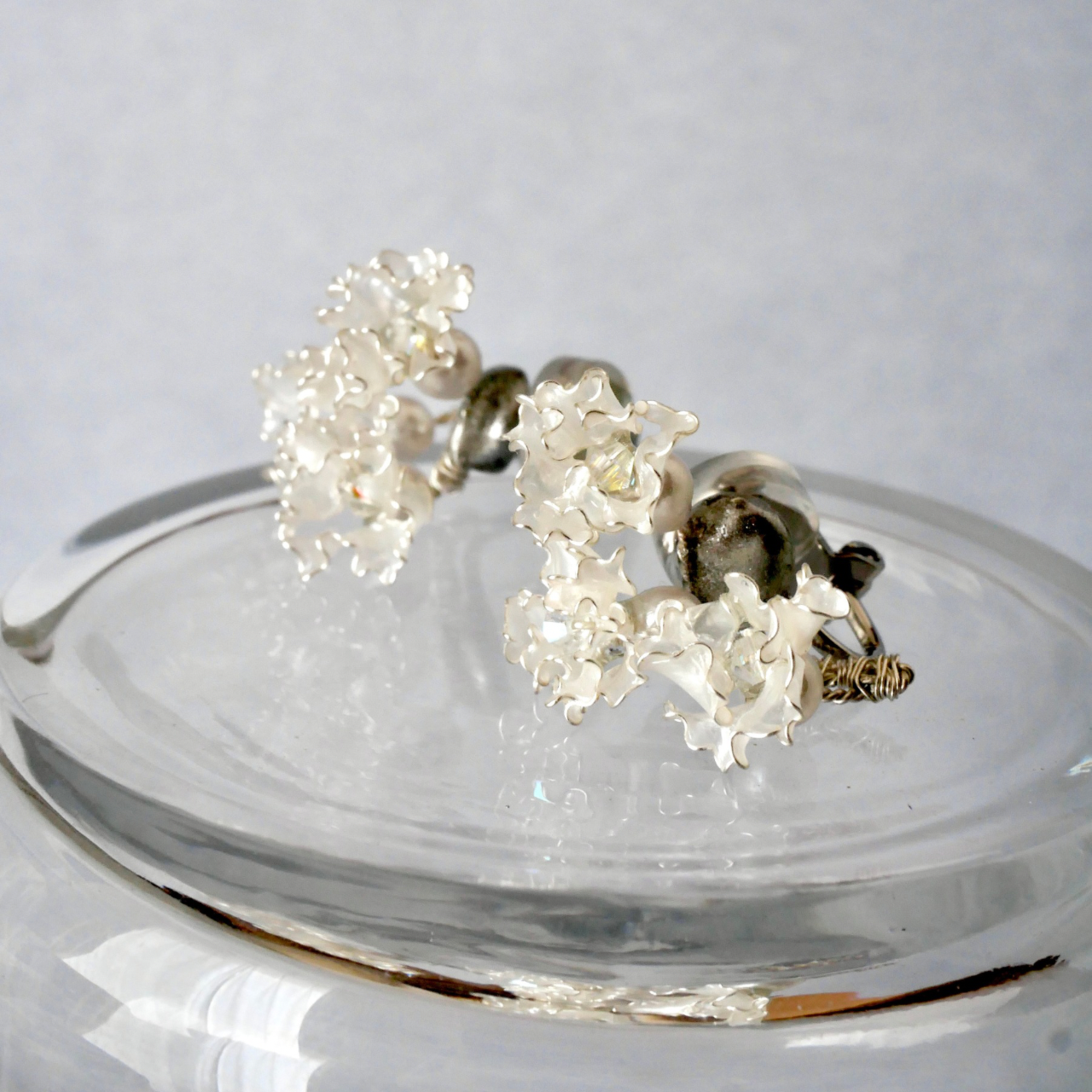 秋のサルスベリ　イヤリング/ピアス　　パープル　ディップアート　ディップフラワー　秋冬新作2025 秋限定2025 6,024円