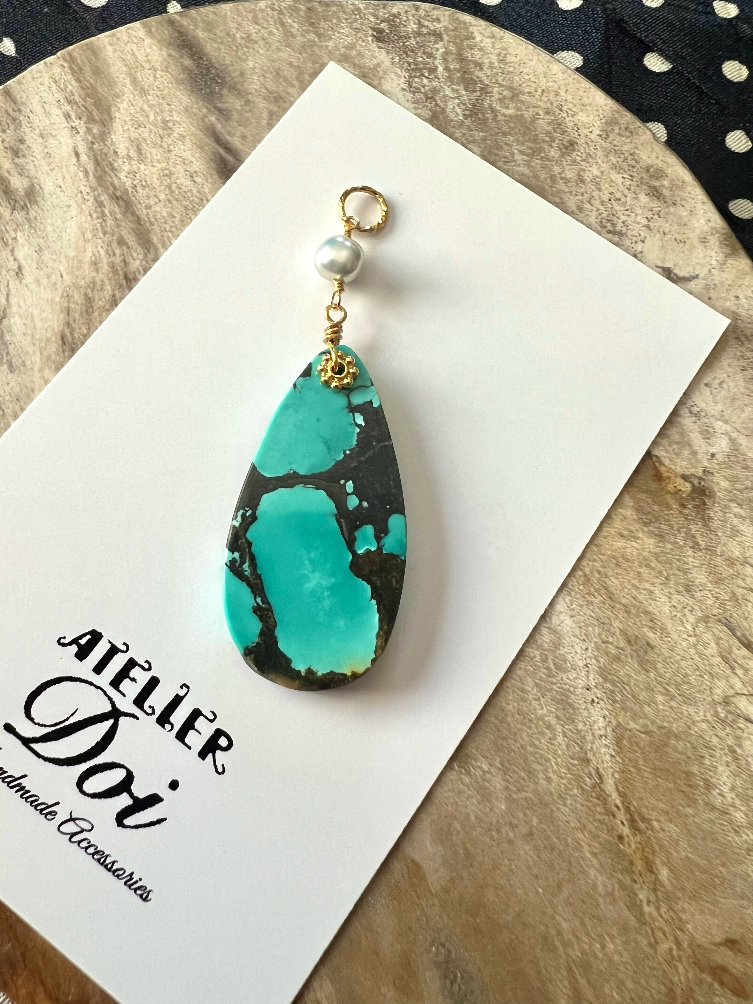 ナチュラルターコイズとパールのペンダントトップ  天然石 14kgf