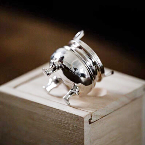 純銀製 手作りミニ香炉、香立＜香架、線香立て、三脚、＞線香型