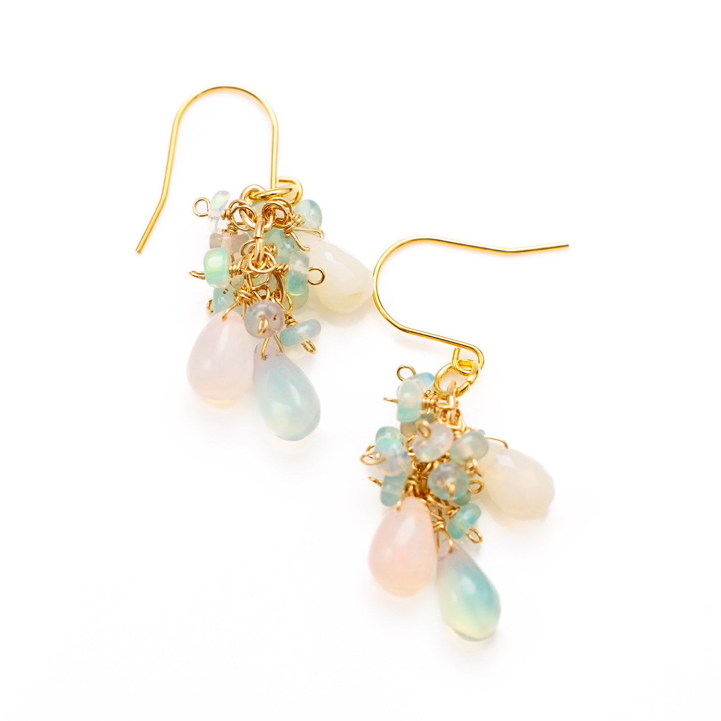 オパール ピアス 揺れる ホワイト サージカルステンレス 天然石 ハンドメイド