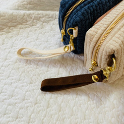 肉球　選べる　お尻拭きポーチ　H10.5W17D5.5 刺繍　ウェットティッシュポーチ　ヌビ　 4枚目の画像