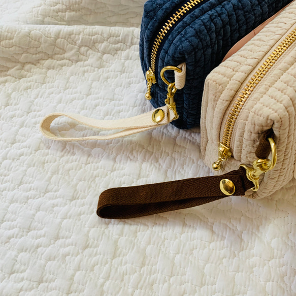 肉球　選べる　お尻拭きポーチ　H10.5W17D5.5 刺繍　ウェットティッシュポーチ　ヌビ　 4枚目の画像