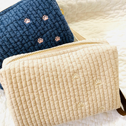 肉球　選べる　お尻拭きポーチ　H10.5W17D5.5 刺繍　ウェットティッシュポーチ　ヌビ　 3枚目の画像