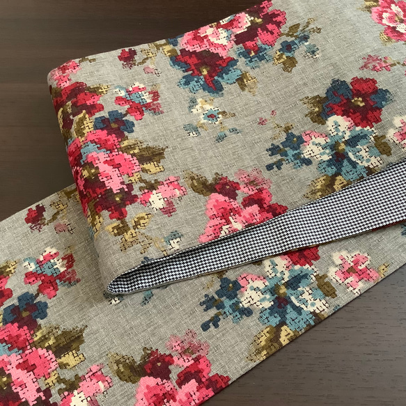 クロスステッチ風花柄　半幅帯　カーキグレー／千鳥 3枚目の画像