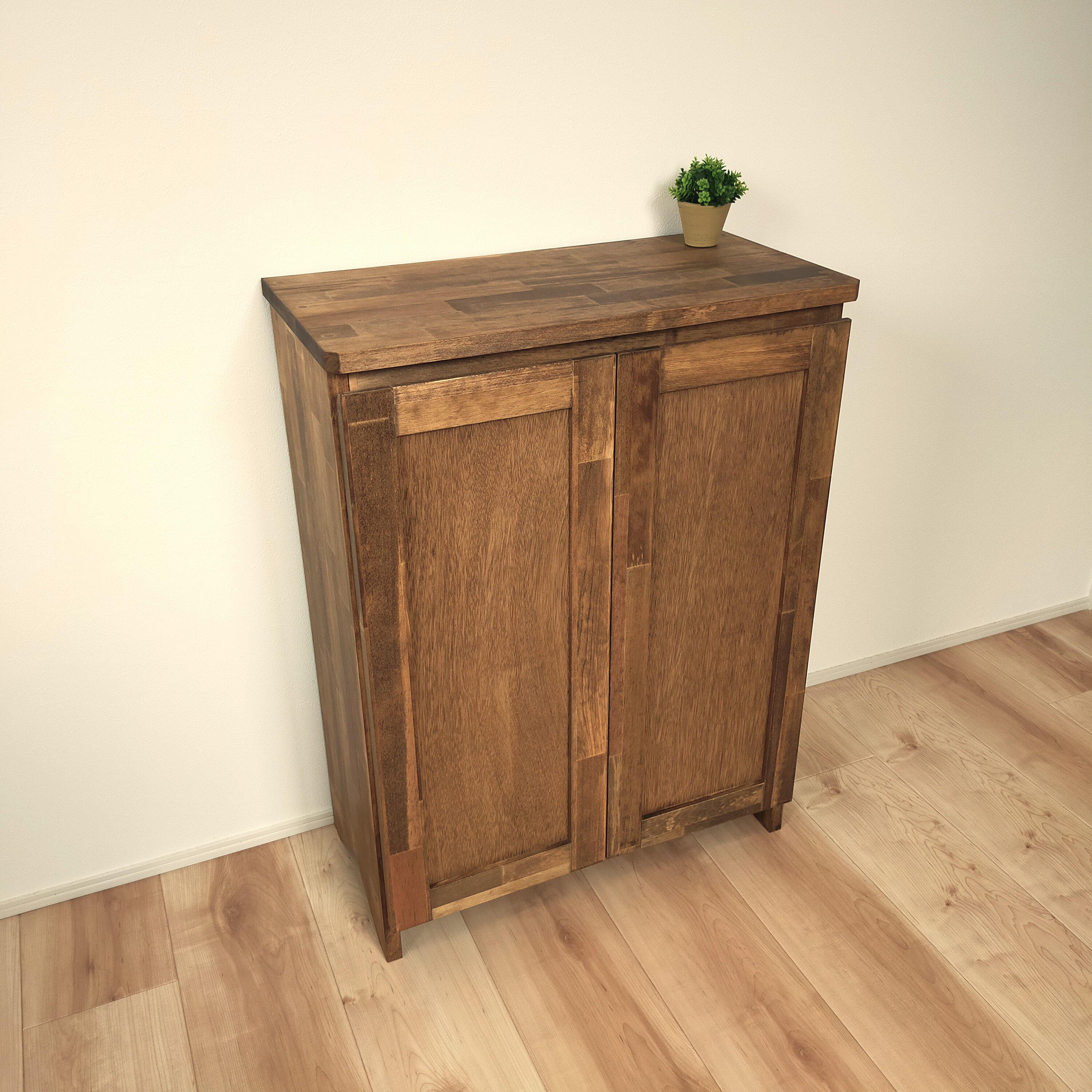 収納棚　キャビネット　チェスト　シェルフ　カフェ　アンティーク