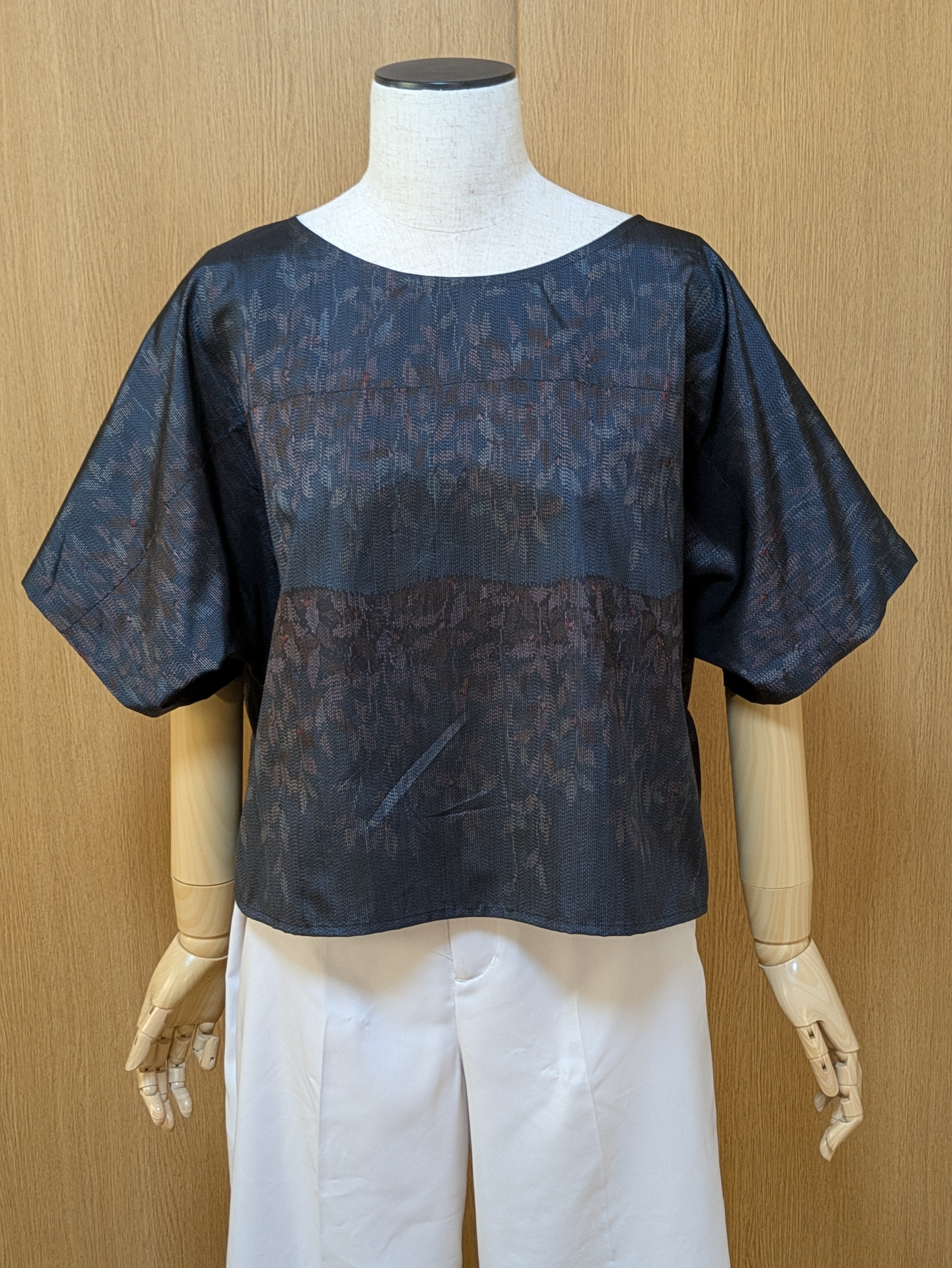 着物リメイク　ブラウス　大島紬　フリーサイズ