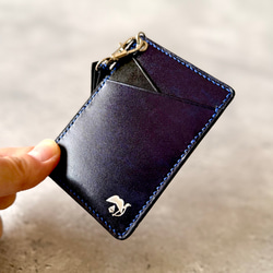 パスケース ブルー ブラック 高級本革ルガト使用 1枚目の画像