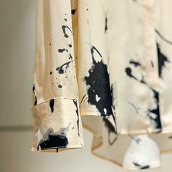 【ジョゼットシルク100%】水墨画テイストプリント柄　長袖ブラウス【秋春夏】 4枚目の画像