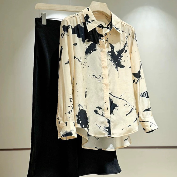 【ジョゼットシルク100%】水墨画テイストプリント柄　長袖ブラウス【秋春夏】 7枚目の画像
