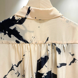 【ジョゼットシルク100%】水墨画テイストプリント柄　長袖ブラウス【秋春夏】 6枚目の画像