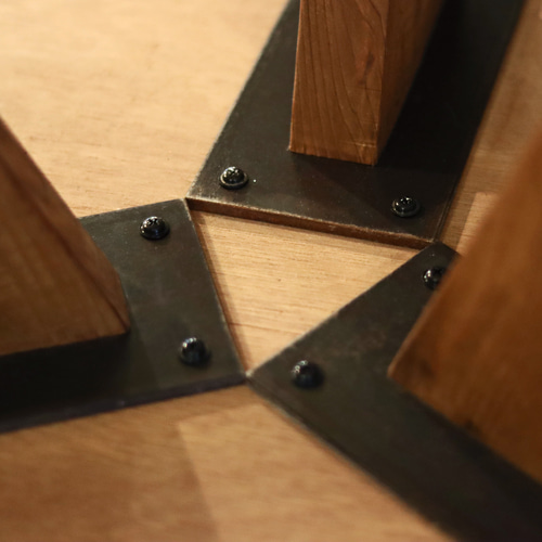 ◇送料無料◇ 円形｜ラウンドテーブル｜オフホワイト｜薄塗りモルタル