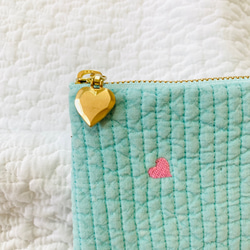 mini heart 選べる フラットポーチ H11W17 ミニポーチ　ヌビ　ハート刺繍コスメポーチ　サニタリーポーチ　 3枚目の画像