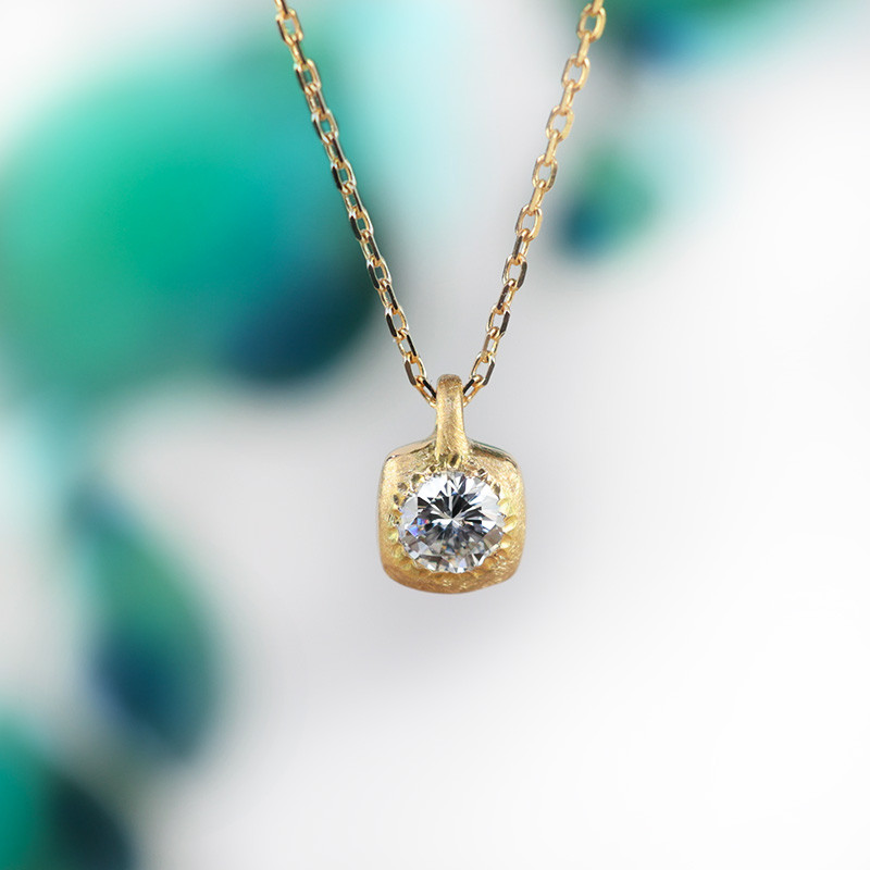 【K18ダイヤモンドネックレス】ゴールド ダイヤモンド プチネックレス 四角 プレゼント 婚約 一生ものジュエリー