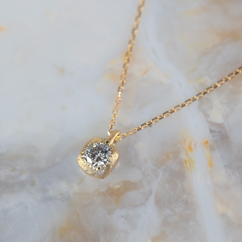 【K18ダイヤモンドネックレス】ゴールド ダイヤモンド プチネックレス 四角 プレゼント 婚約 一生ものジュエリー