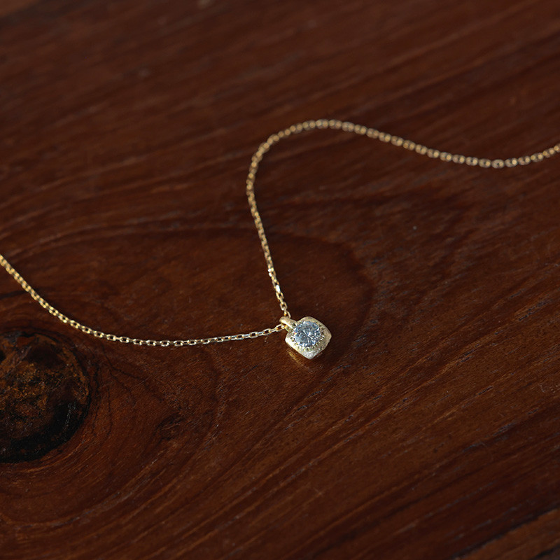 【K18ダイヤモンドネックレス】ゴールド ダイヤモンド プチネックレス 四角 プレゼント 婚約 一生ものジュエリー