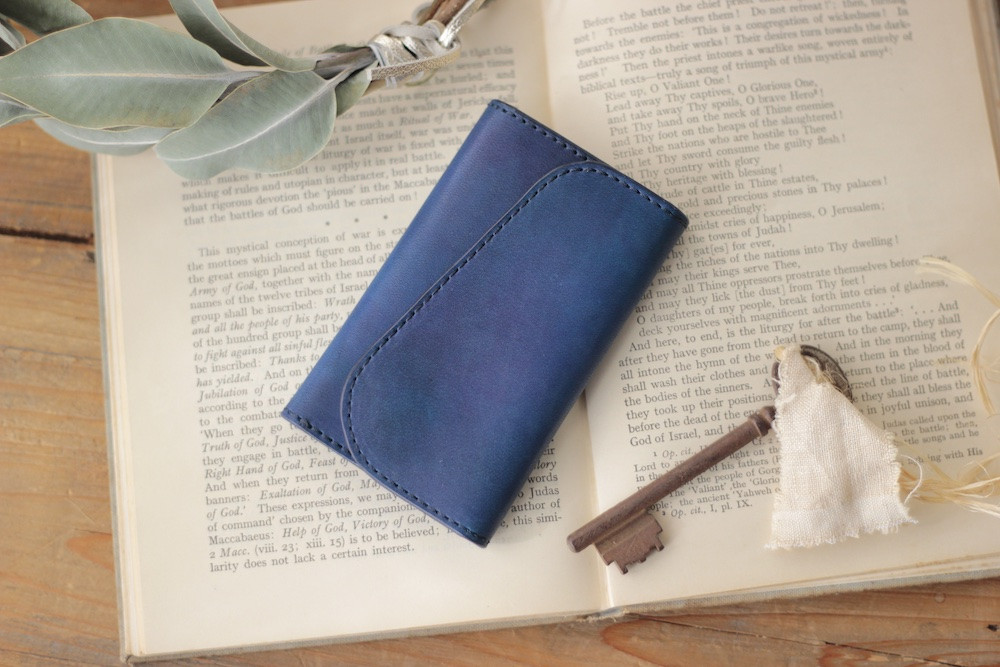 新作　キーケース5 　手染めロイヤルブルー／スマートキー、カードも入るマルチケース