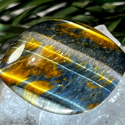 マルチカラー✿*:・キャンディフローライト 蛍石 ラフストーン 原石