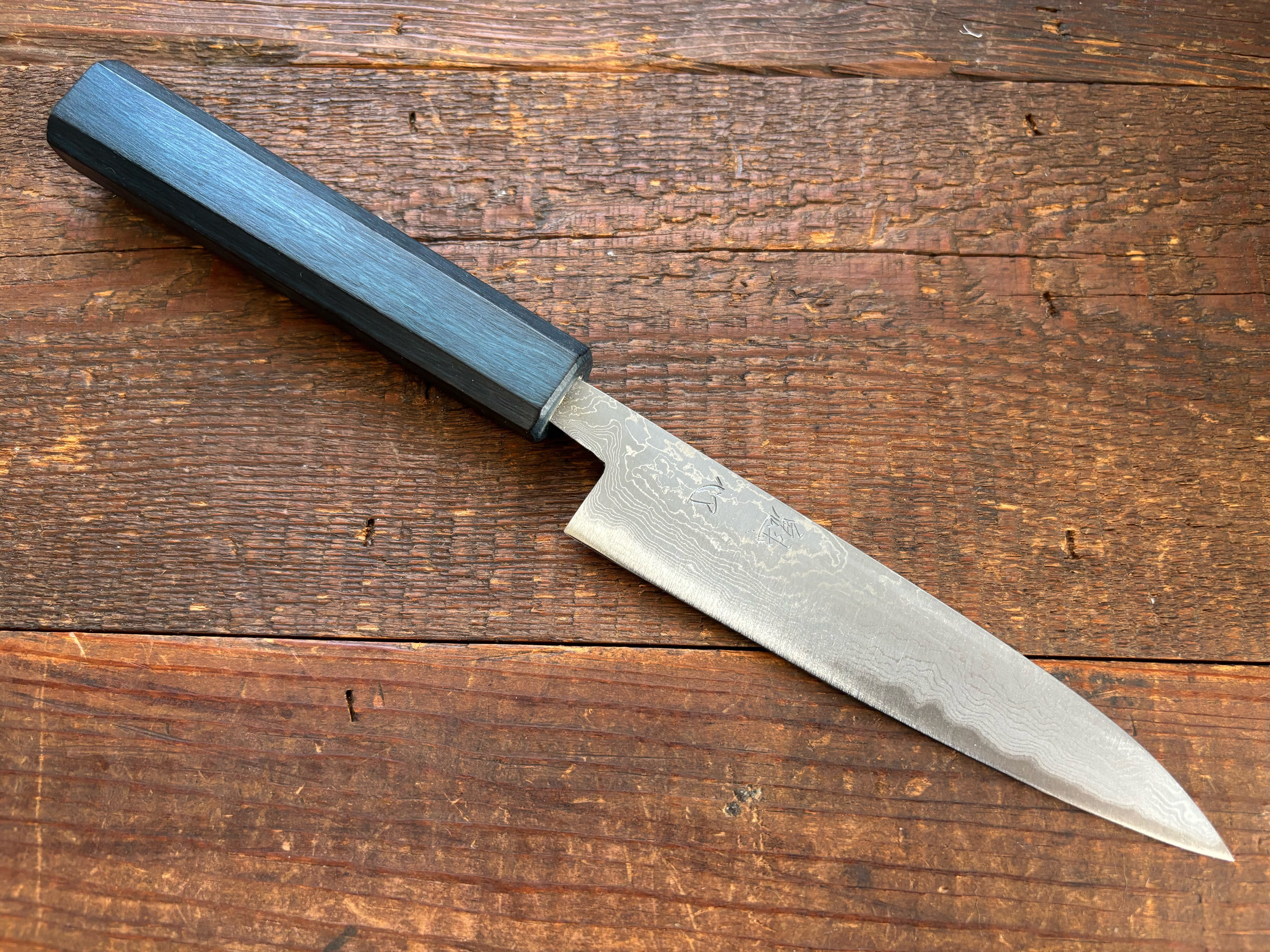 手造り鍛造 ダマスカス 多層鋼 ペティナイフ 135mm 包丁 樫八角柄