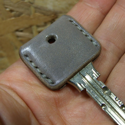 ルガトグレーのキーカバー 2枚目の画像