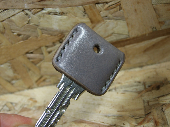 ルガトグレーのキーカバー 5枚目の画像