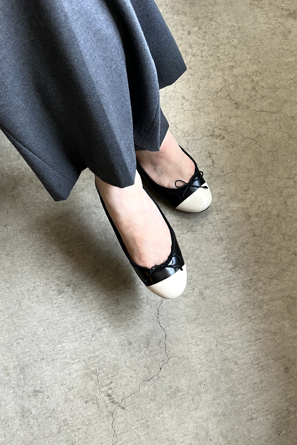 FIKA.C ラウンドバレエシューズ［ブラックコンビ］晴雨兼用：軽量：9size