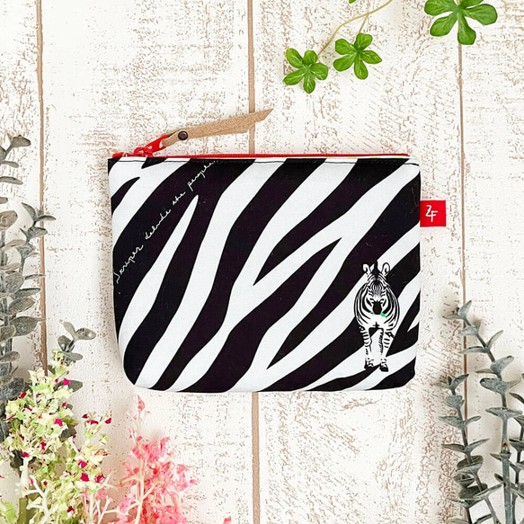 《送料無料》ふんわりミニポーチ ゼブラ柄LGL 1枚目の画像