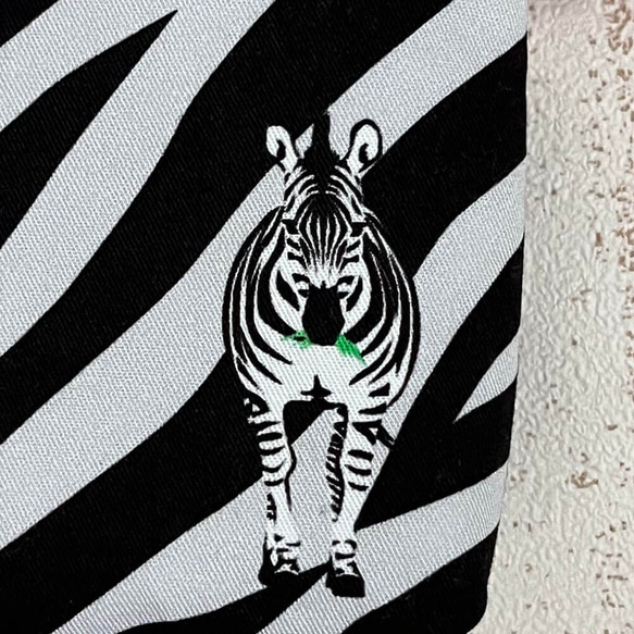 《送料無料》ふんわりミニポーチ ゼブラ柄LGL 8枚目の画像