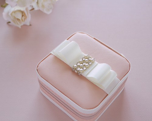 0de6511bb013d4cf564f63d7c46717