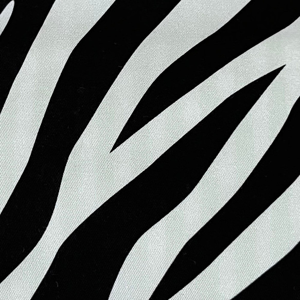 《送料無料》コスメポーチ ゼブラ柄LGL 10枚目の画像