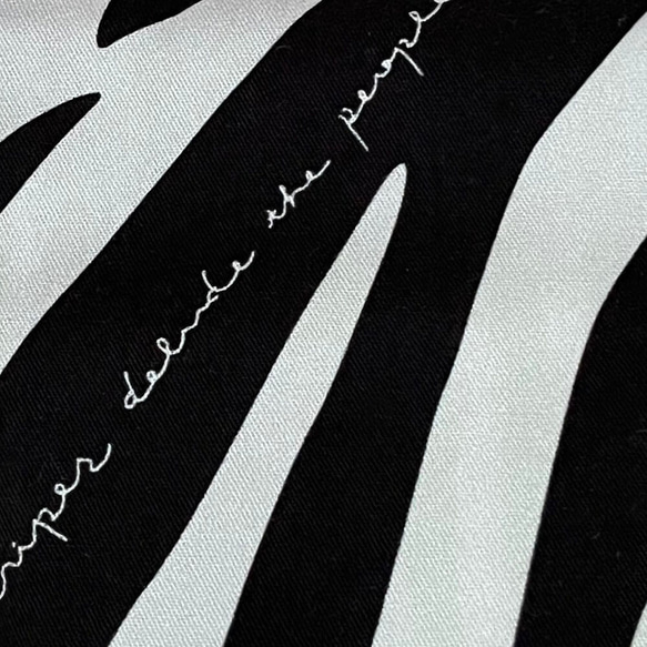 《送料無料》コスメポーチ ゼブラ柄LGL 9枚目の画像