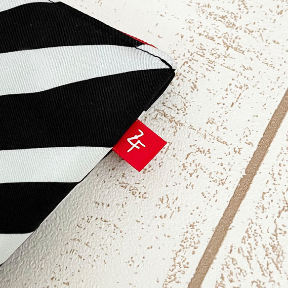 《送料無料》コスメポーチ ゼブラ柄LGL 4枚目の画像