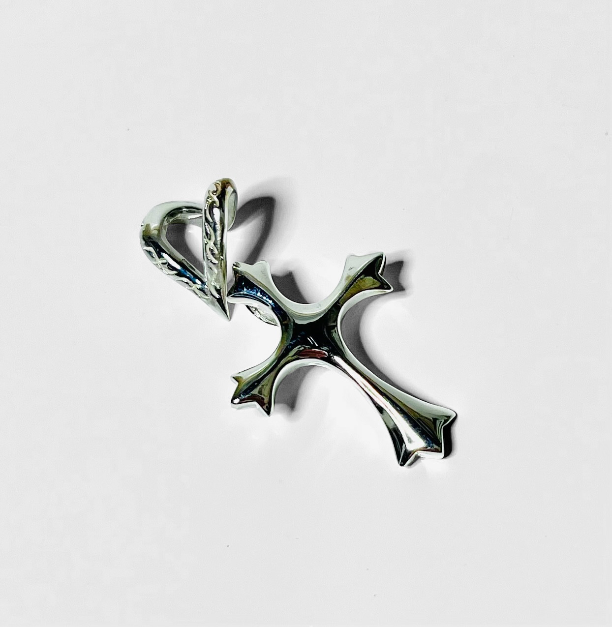 シルバー925 クロスとハートのネックレス  チョーカー