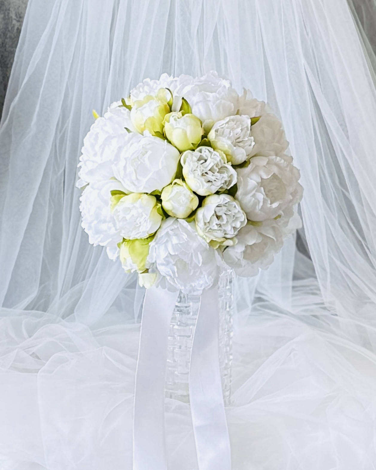 一点もの　☆ ウエディングブーケ ＆ ブートニア✳︎　『ホワイトピオニー』　上品　芍薬のブーケ