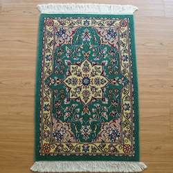 121×83cm【アフガニスタン手織り絨毯 カールモハメディ