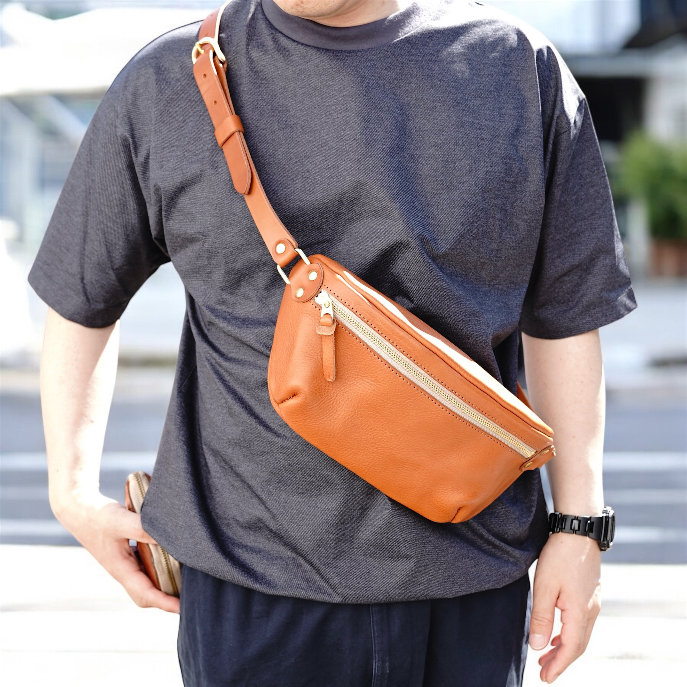 ボディバッグ  革 レザー イタリアンレザー 革鞄