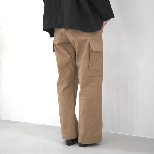 大人のための軽いカーゴパンツ｜綿麻ウェザークロス｜カーキベージュ
