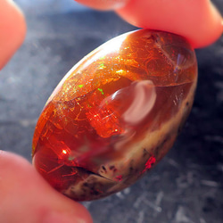 クォーツ・水晶 花 23mm カービング【一点物】天然石ルース 彫刻