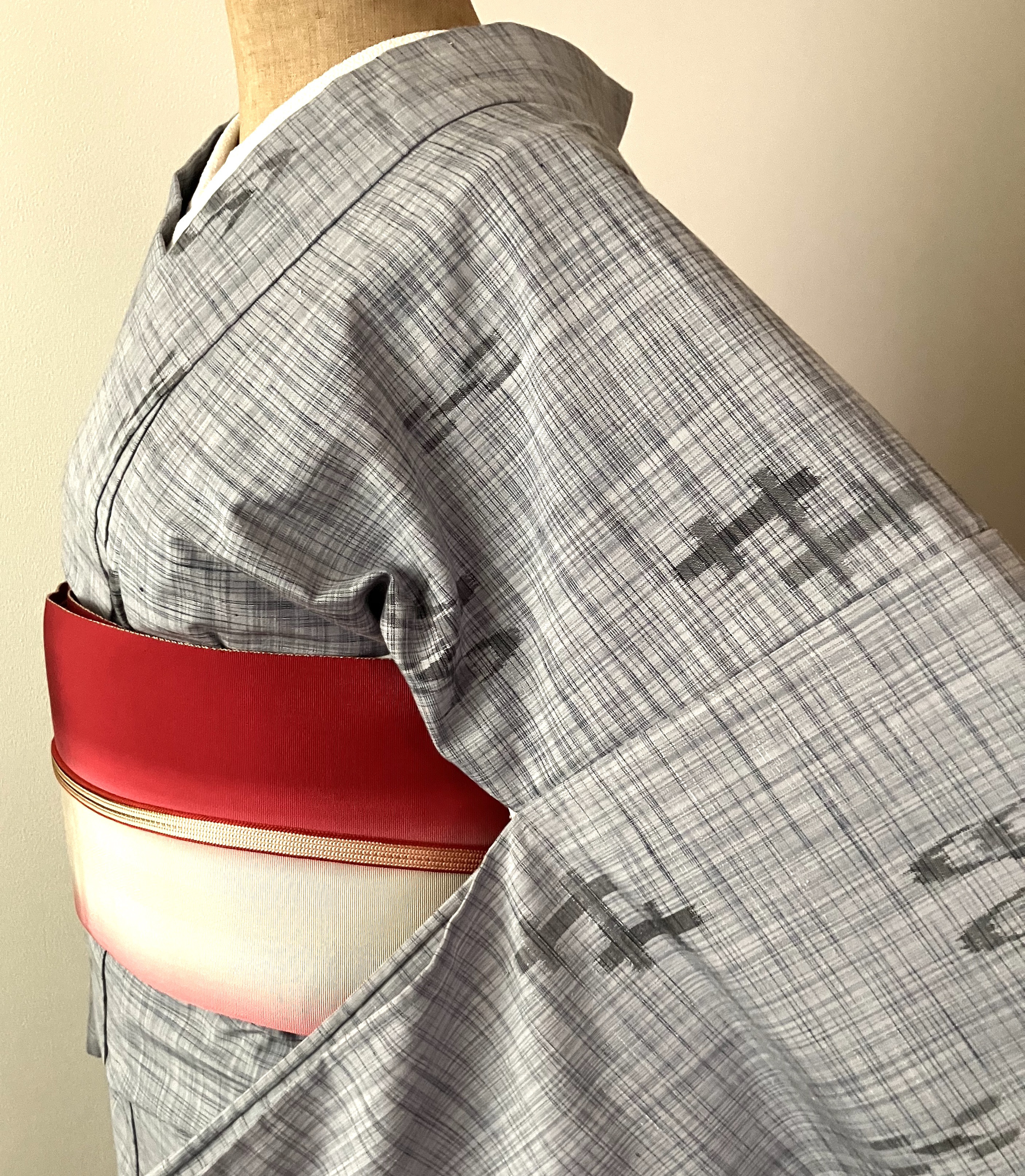 正絹　単衣紬　ブルーグレー地にかすり柄