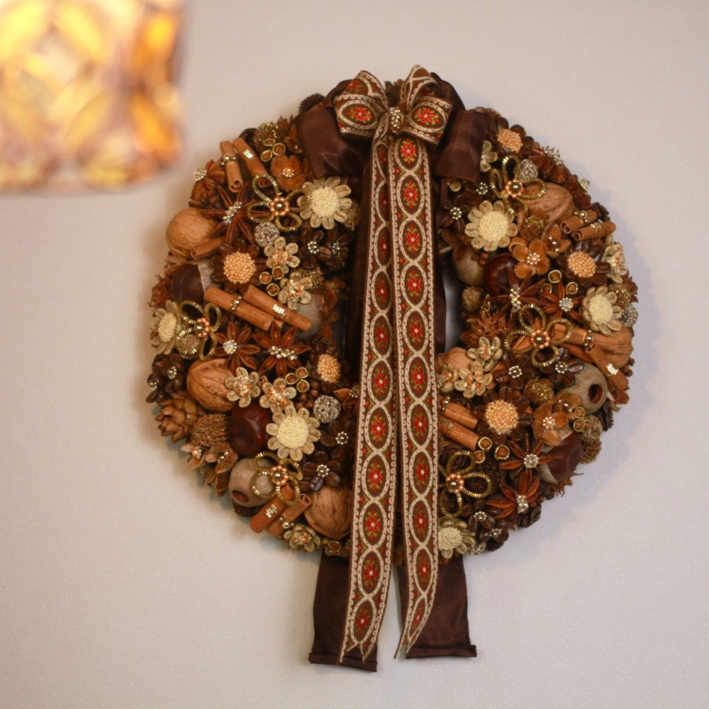 気持ちが温かくなる珈琲豆花のリース