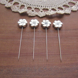 シルバーメタルお花ビーズの待ち針　大　４本セット 4枚目の画像