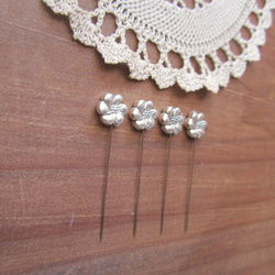 シルバーメタルお花ビーズの待ち針　大　４本セット 3枚目の画像