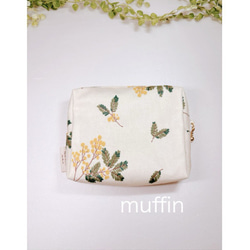 ハチミツ色のお花柄ポケットティッシュケース付きポーチ ポーチ