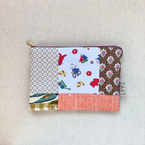 ハンドメイド☆女の子のパッチワークポーチ☆ ☆sale パッチワークポーチ おもちゃと女の子 ポーチ sugarbrown 通販