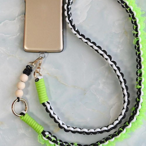 【オーダー見本】パラコード　スマホハンドストラップ　フリル　推し活　アイドル オーダー見本】パラコード スマホハンドストラップ フリル 推し