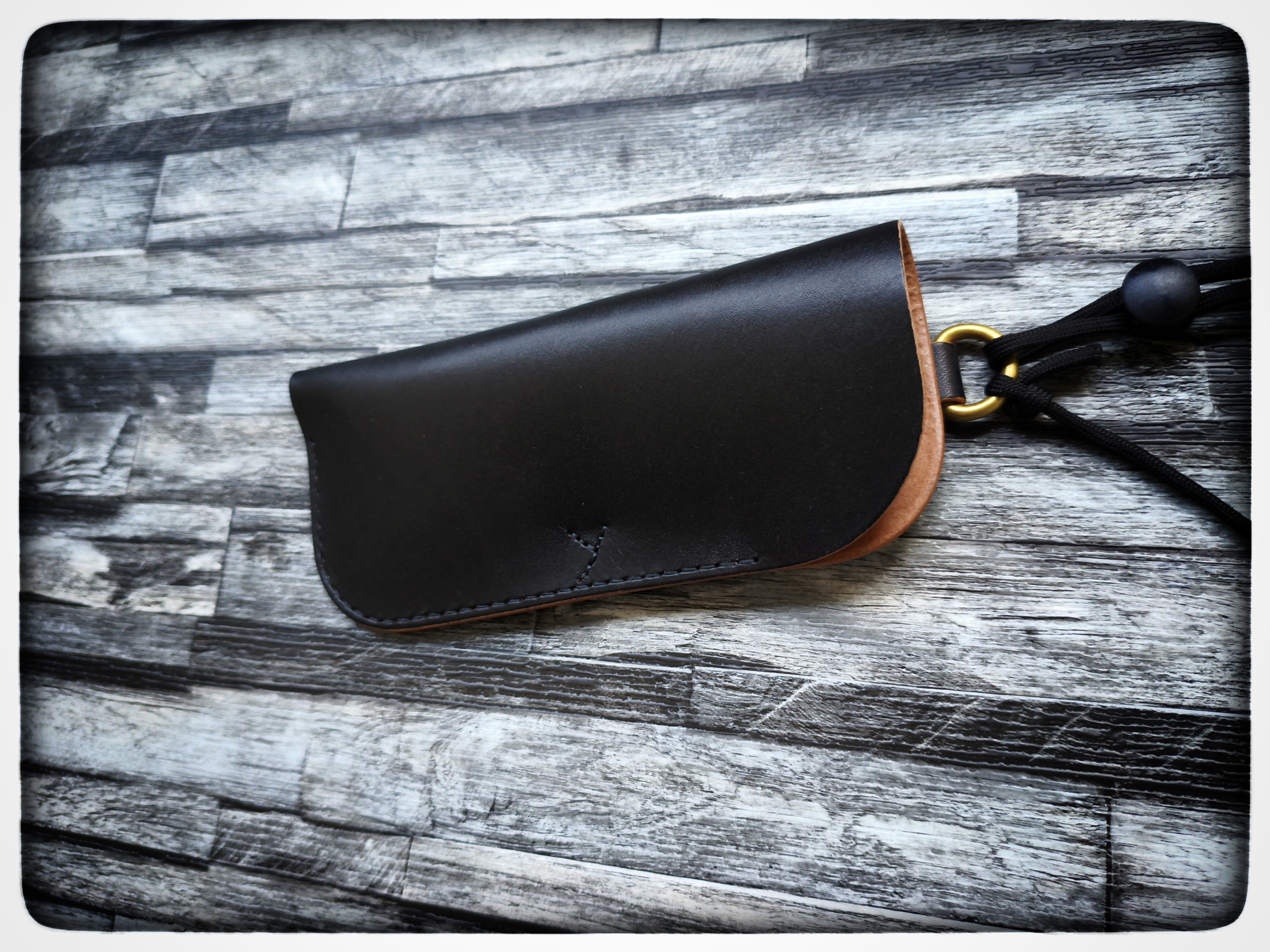 ◆茶芯レザー　メガネ　ケース◆長さ調整可能なストラップ付☆★