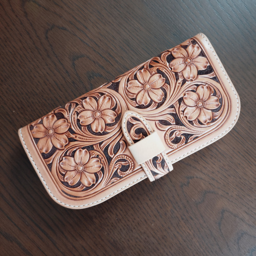 長財布 レザーカービング 桜 ロングウォレット 長財布 王様とゆかいな