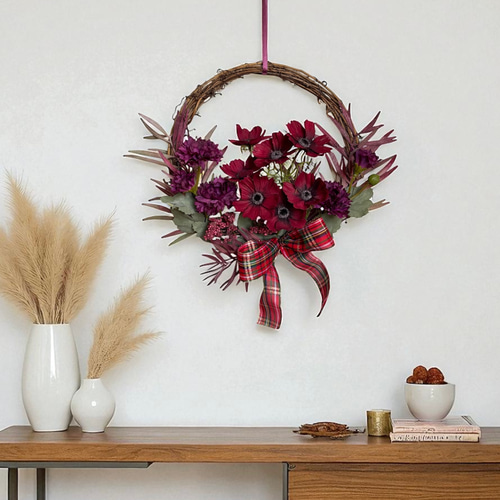 お値下げ‼️トールペイント薔薇とチョコレートコスモスと小花たちのリース、ミラー兼用 お値下げ‼️トールペイント薔薇とチョコレートコスモスと小花たちの