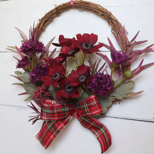 秋の大人かわいいリース》チョコレートコスモス＆タータンチェック