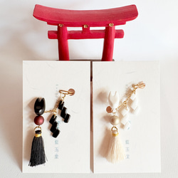 和風ピアス・イヤリング】狐守り-komamori-/Color.白金 イヤリング